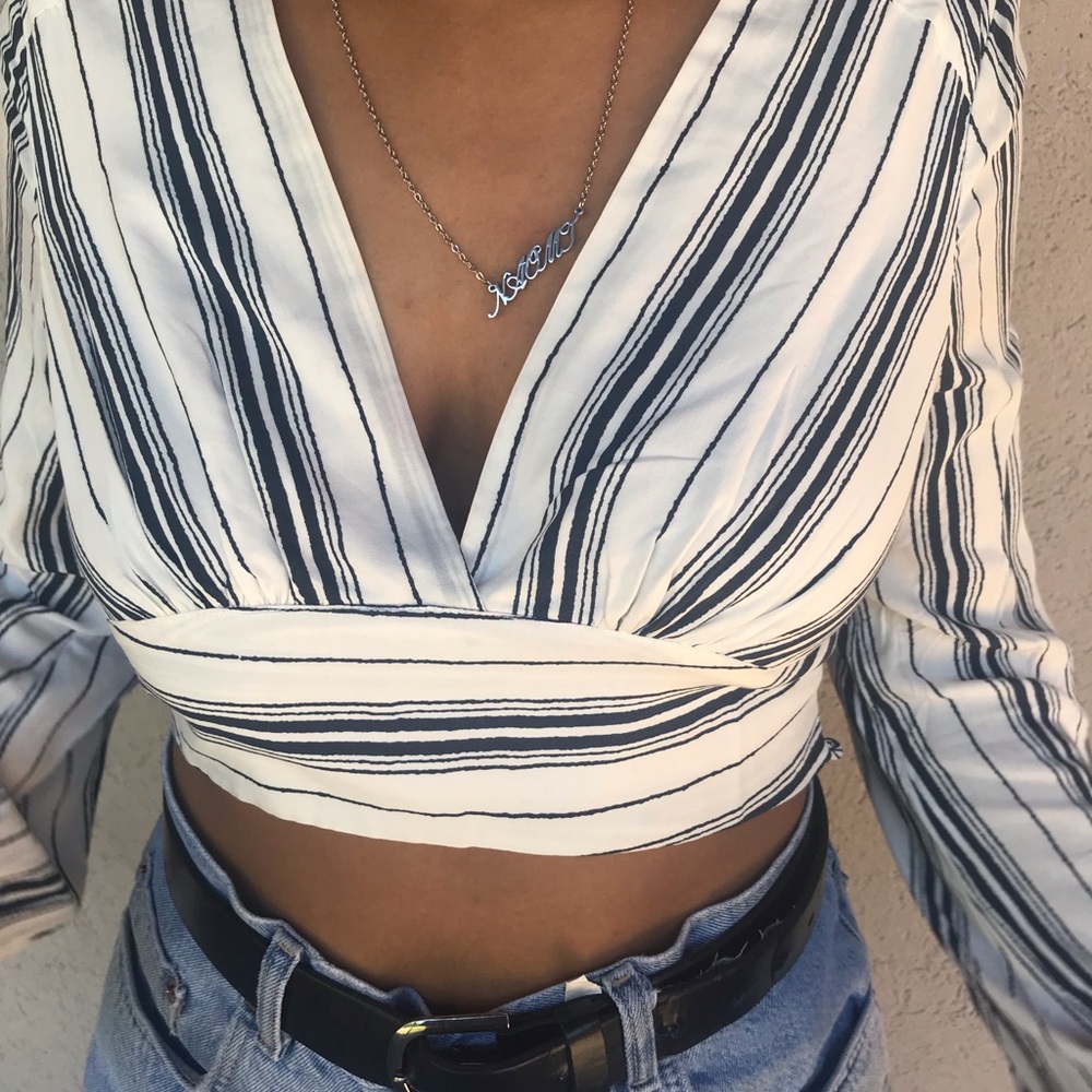 Fashion Nova cropped low cut blouse